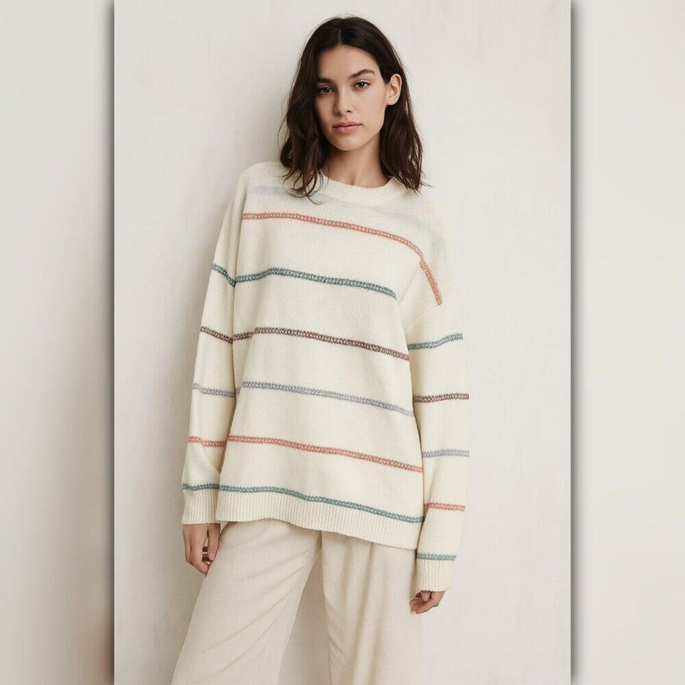 A404 • Striped Crewneck Oversized Knit Sweater